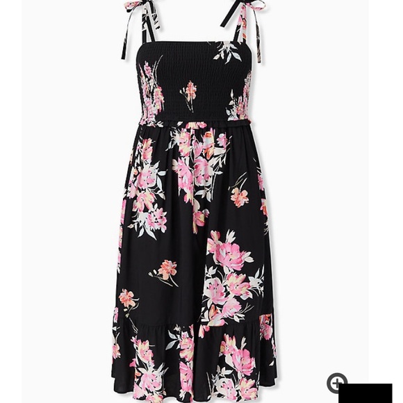 BLACK FLORAL CHALLIS TIE STRAP SMOCKED MIDI DRESS - Picture 6 of 6